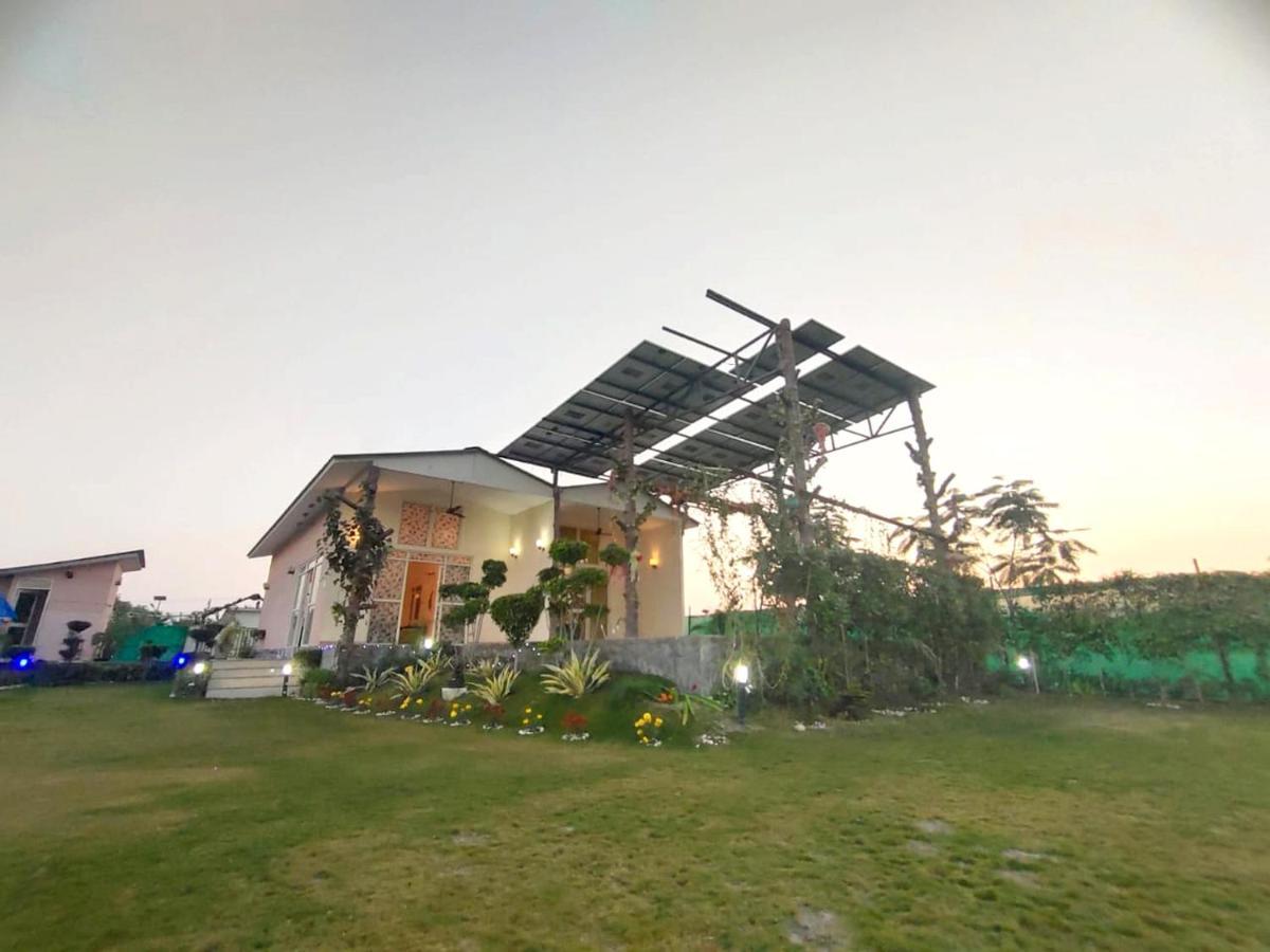 Shaw Estate-Farm House For A Small Parties-Jp Farm Greater Noida Kültér fotó