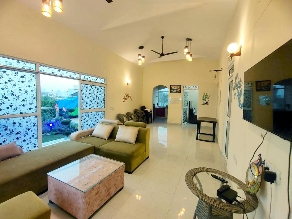 Shaw Estate-Farm House For A Small Parties-Jp Farm Greater Noida Kültér fotó